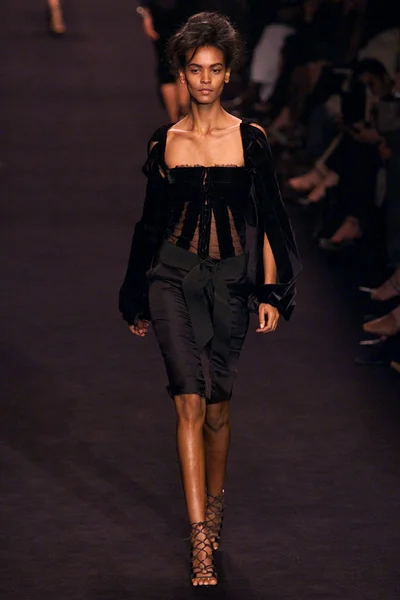 Look 4